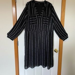 3x long sleeve midi dress